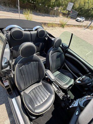 MINI Cabrio 2010