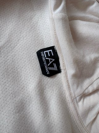 Chaqueta EA7 con capucha beige