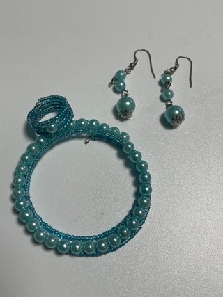 Conjunto pulsera, anillo y pendientes azul