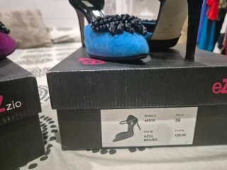 Zapatos de tacón Ezzio azules y fucsia