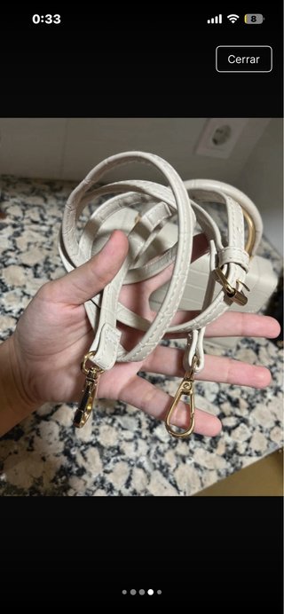 Bolso de mano beige efecto piel cocodrilo