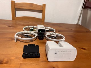DJI FLIP Drone con accesorios