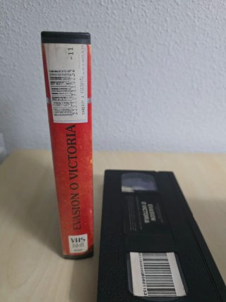 Evasión o Victoria VHS (Guerra)