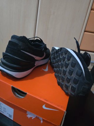 Zapatillas Nike Negras y Blancas