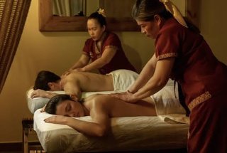 MASAJE THAI CON PÍEDRAS ENERGETICAS