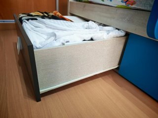Dormitorio juvenil. Camas tipo tren 90