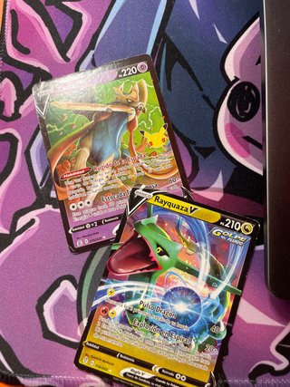 Cartas Pokémon Zacian V y Rayquaza V