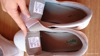 Zapatos Sanitarios Blancos Talla 39