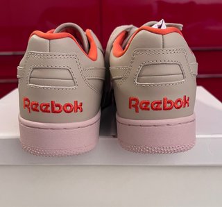 Reebok Vintage 43