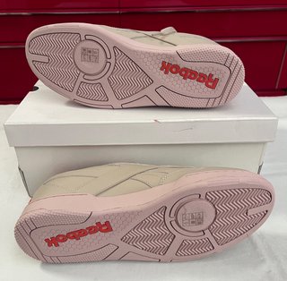 Reebok Vintage 43