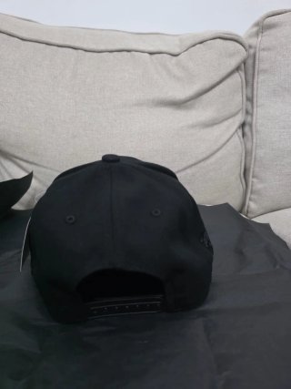 Gorra New Era NY con Rosa Roja