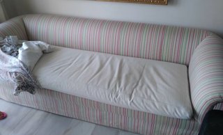 Sofá Cama Tela Rayas Verde y Rosa (EN MANILVA)