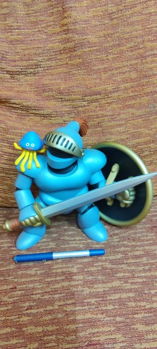 Figura Armadura errante con Medulimo Dragon Quest