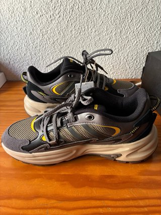 Zapatillas Adidas Hombre Gris y Amarillo