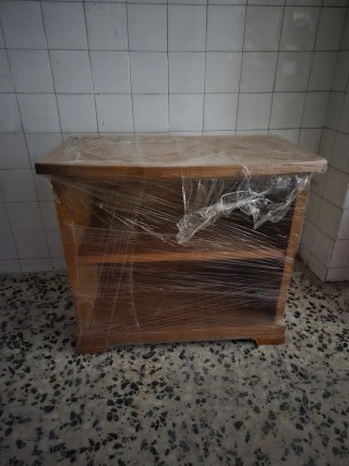 Mueble TV provenzal con ruedas