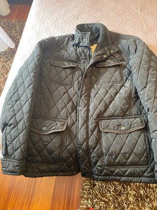 Parka acolchada hombre negra