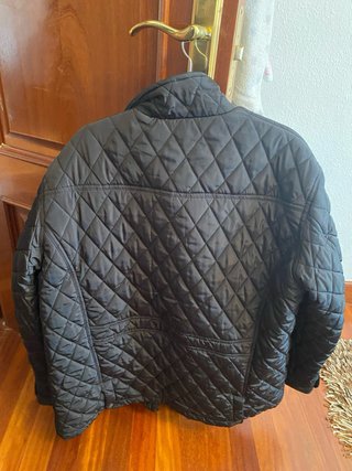 Parka acolchada hombre negra