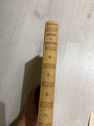Cuidados del colmenar. 1959 con planos.