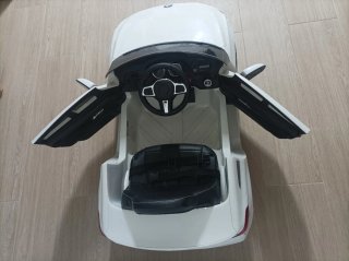 Coche Eléctrico Infantil BMW Blanco
