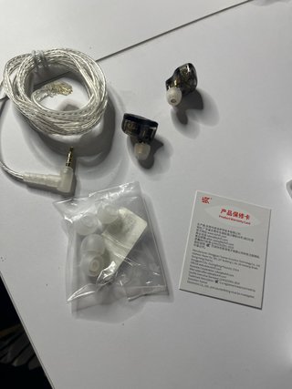 ZS10 Pro X ¡NUEVOS A ESTRENAR! Auriculares IEM