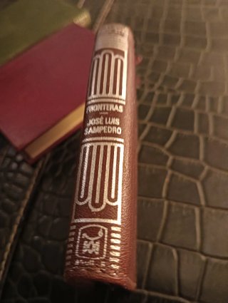 Lote 5 libros Crisolines de Aguilar.