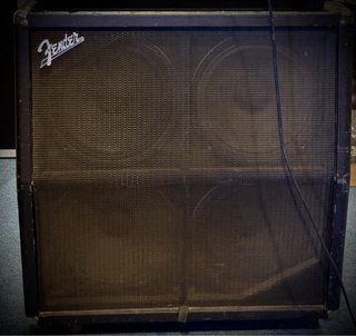 Pantalla Fender 412 FM