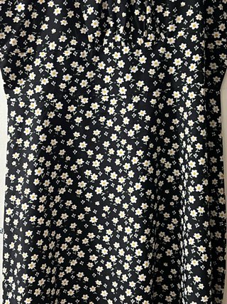 Vestido negro flores blancas tirantes T.L