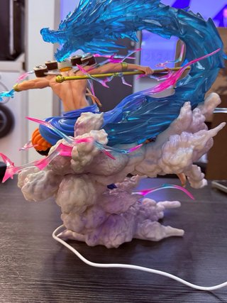 Figura Enel One Piece Dragón Relámpago Luz