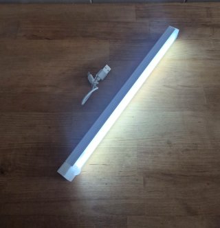 Lámpara LED portátil USB recargable