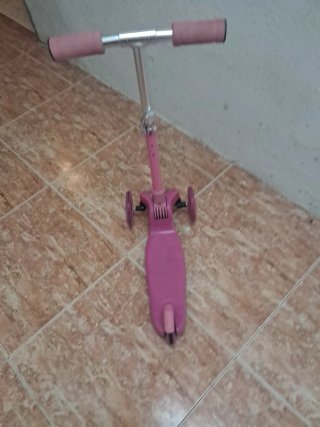 Patinete 3 ruedas Juguettos rosa