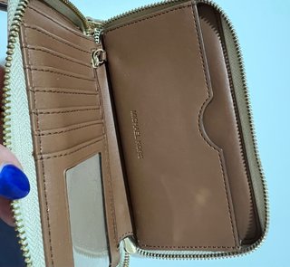 Monedero Michael Kors Beige y Blanco
