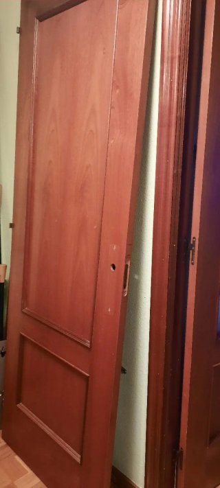 Puerta de interior de madera