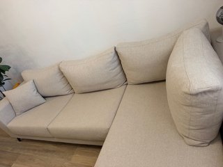 Sofá chaiselongue beige tela