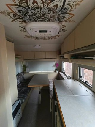 Caravana Knaus 750kg con A/A