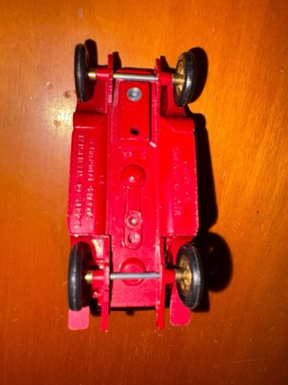 Coche antiguo rojo