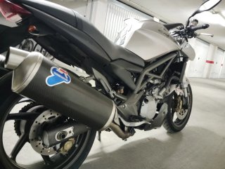 Cagiva V raptor 1000