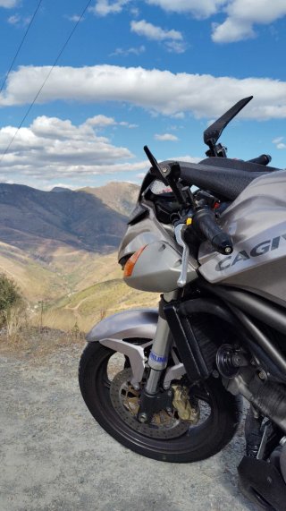 Cagiva V raptor 1000