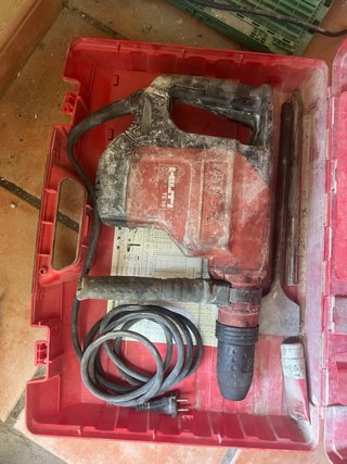 Maletín Hilti Rojo para repararlo