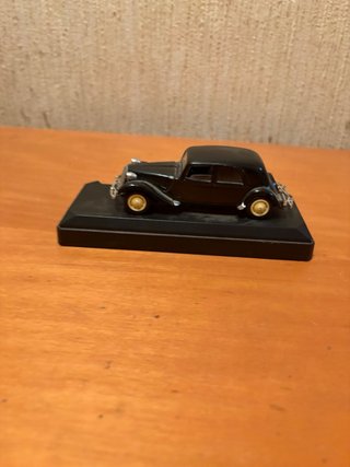 Coche Citroën 15CV 1939 miniatura