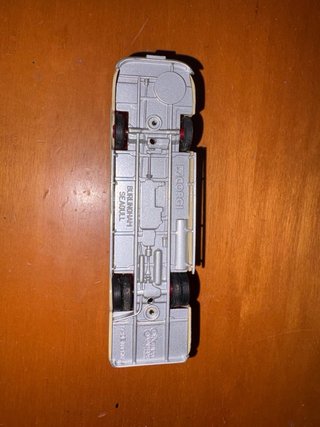 Autobús antiguo de juguete