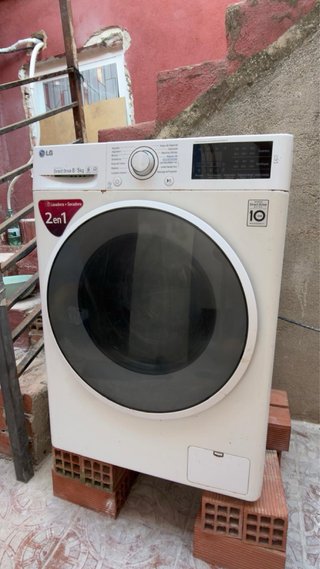 Lavadora Secadora LG 8kg Direct Drive