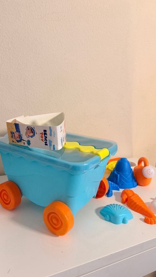 Juguetes de playa con carrito