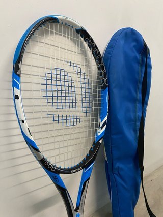 Raqueta Tenis Artengo con funda y pelotas