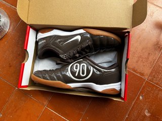 Zapatos Nike Total 90 Marrones
