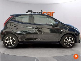 Toyota Aygo 1.0 70 x-wave