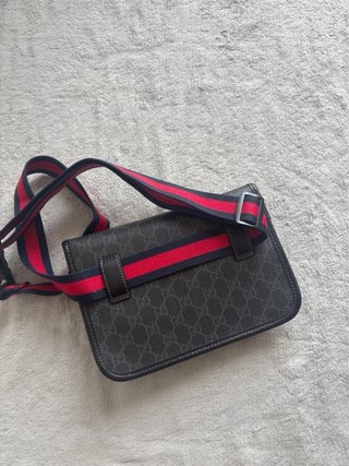 Riñonera Gucci Negra