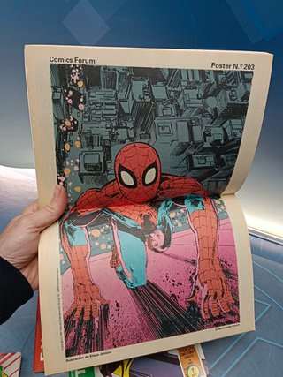 3 comics, forum, LA AVENTURA COMPLETAMENTE DIMINUTA DE SPIDEY , COMPLETA ,EXTRAS MARVEL - FORUM, con los posters