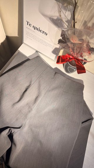 Pantalón de traje gris nuevo