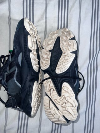 Adidas Ozweego negras y verdes