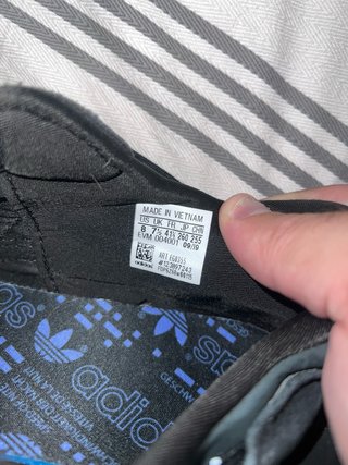 Adidas Ozweego negras y verdes